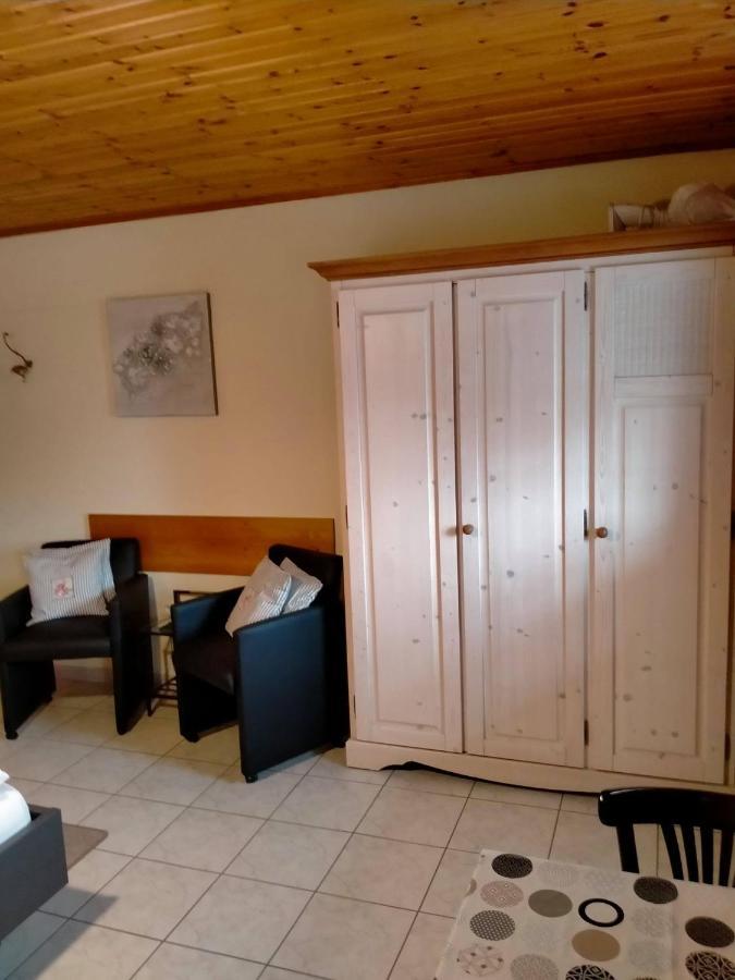 Gasthof Lederhose Diepenbeek Extérieur photo