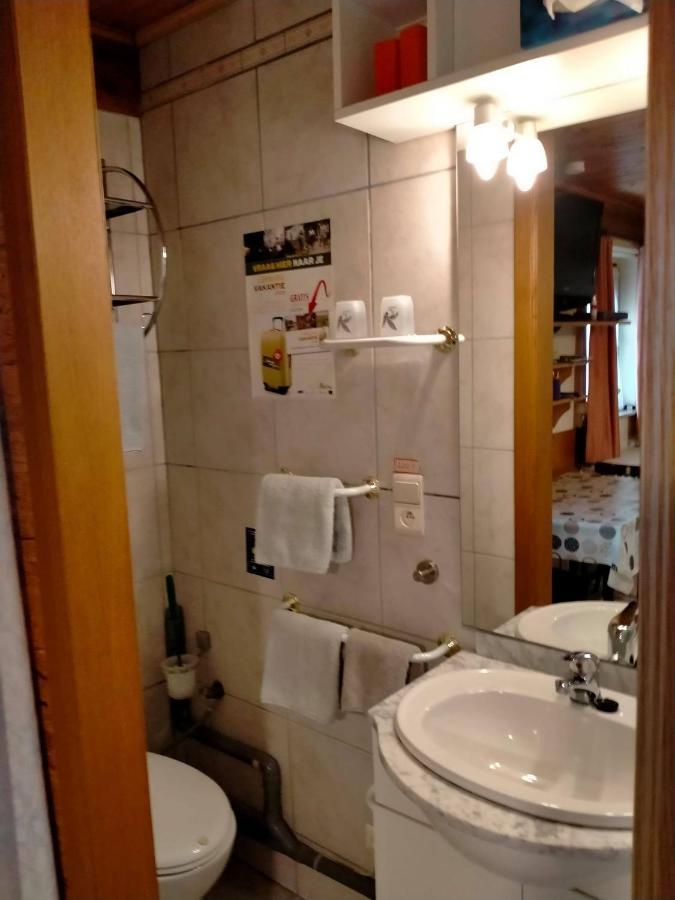 Gasthof Lederhose Diepenbeek Extérieur photo