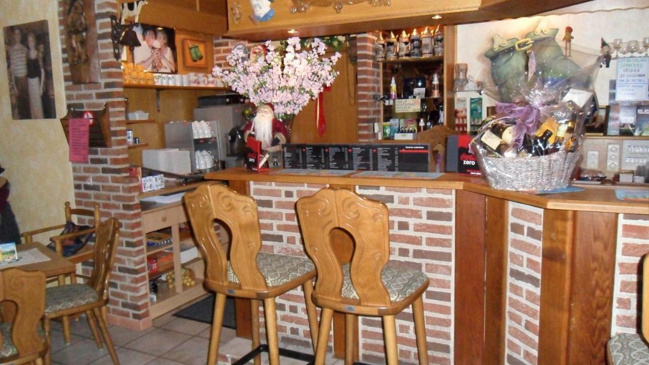 Gasthof Lederhose Diepenbeek Extérieur photo